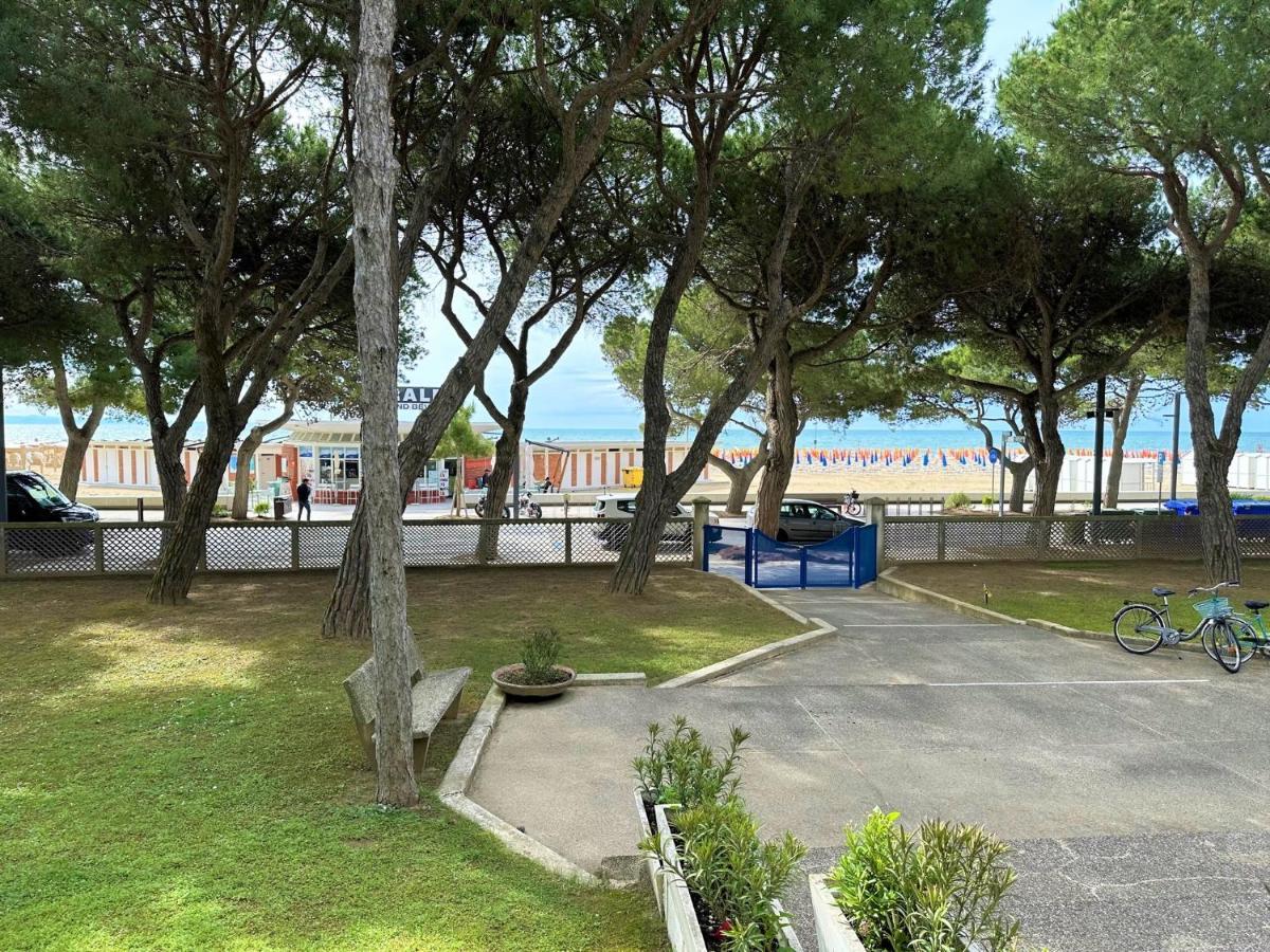 Blu Residence Lignano Sabbiadoro Extérieur photo